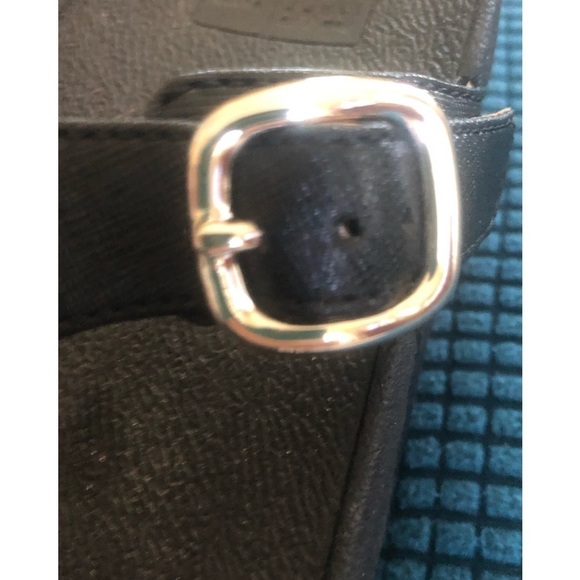 FitFlop Women's Lulu Leather Toe-Post Thong Sandals 7 Black Micro Wobbleboard - Picture 3 of 6